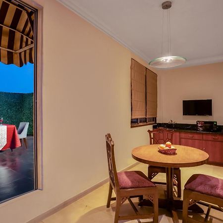 The Astor Hotel Kolkata Ngoại thất bức ảnh
