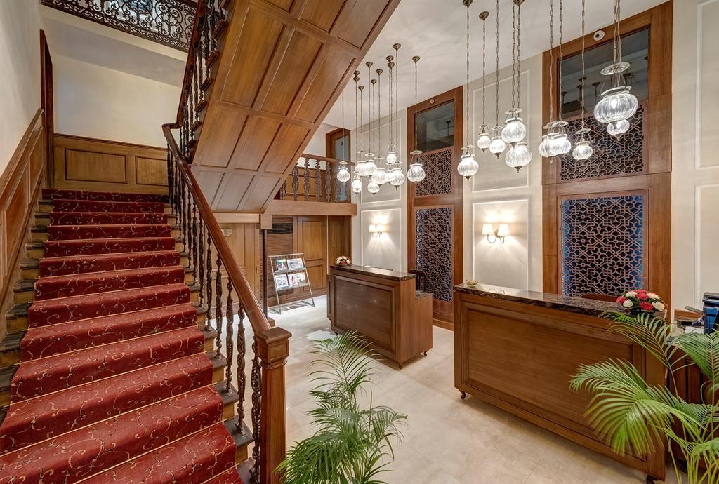 The Astor Hotel Kolkata Ngoại thất bức ảnh