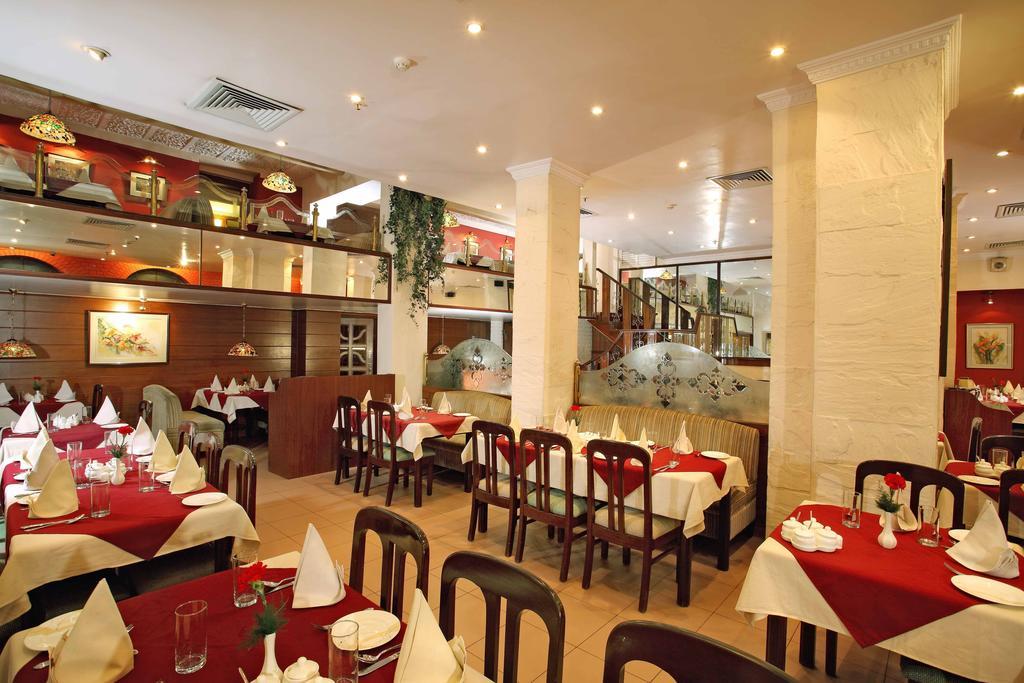 The Astor Hotel Kolkata Ngoại thất bức ảnh